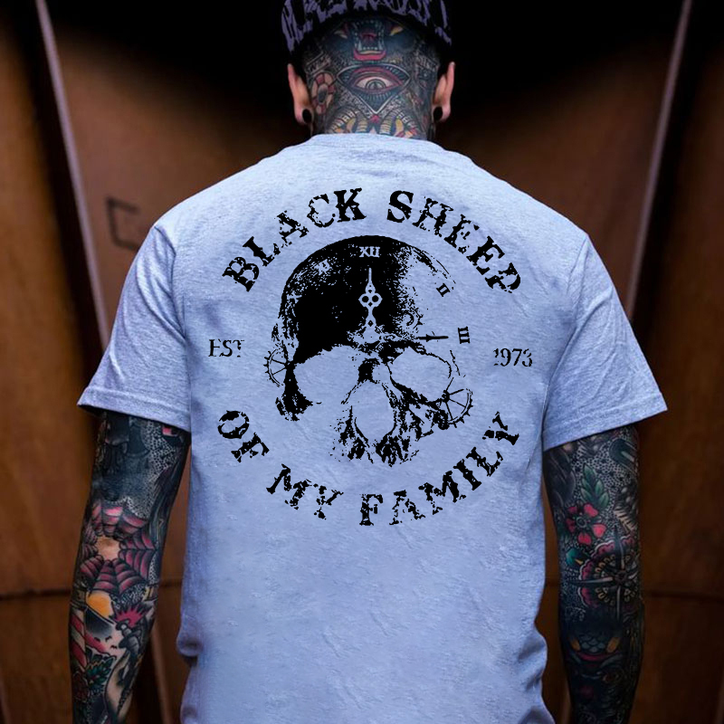 BLACK SHEEP OF MY FAMILY Skull Clock Print Men's T-Shirt