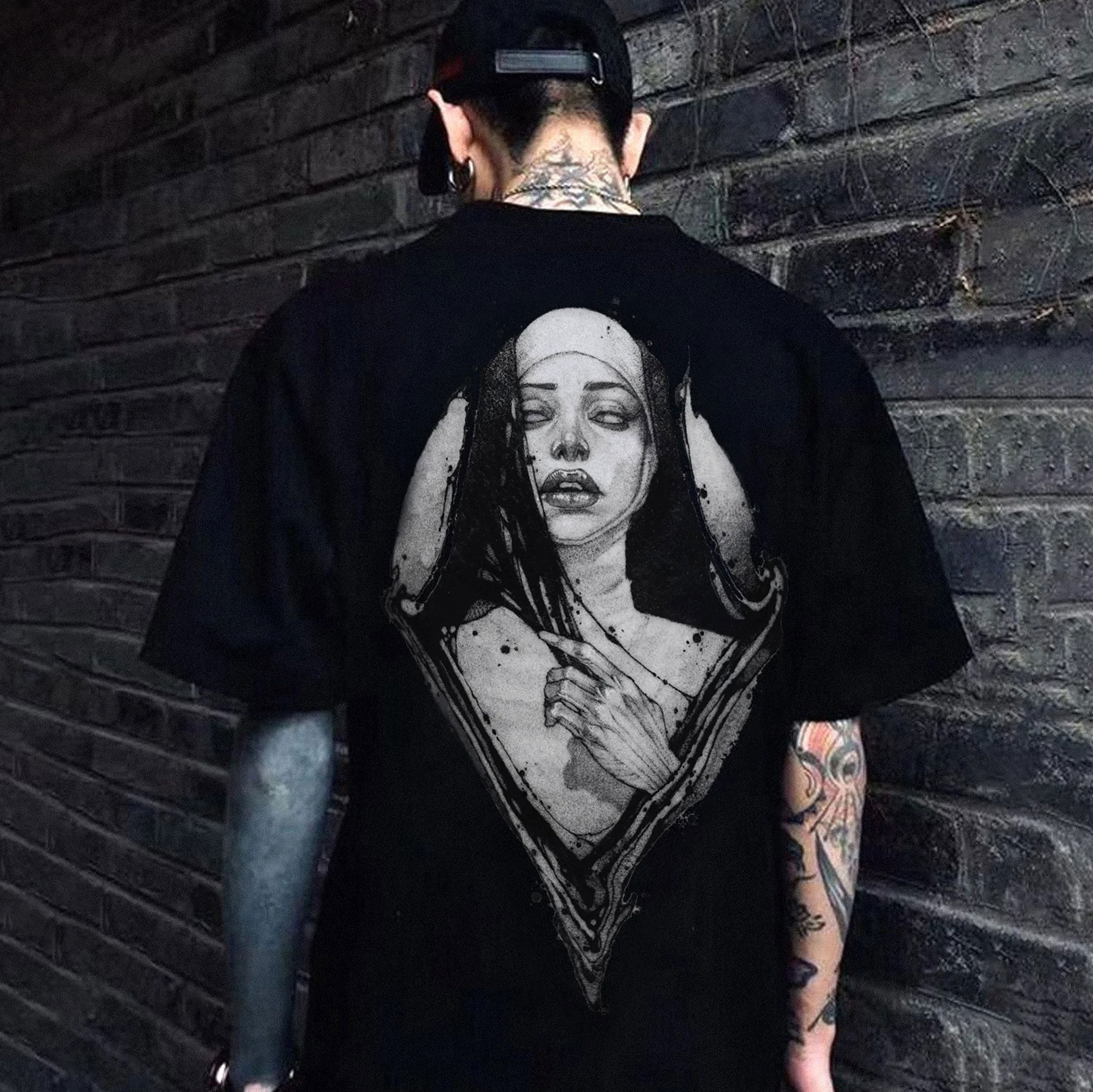 Sexy Evil Nun Print Men's T-Shirt