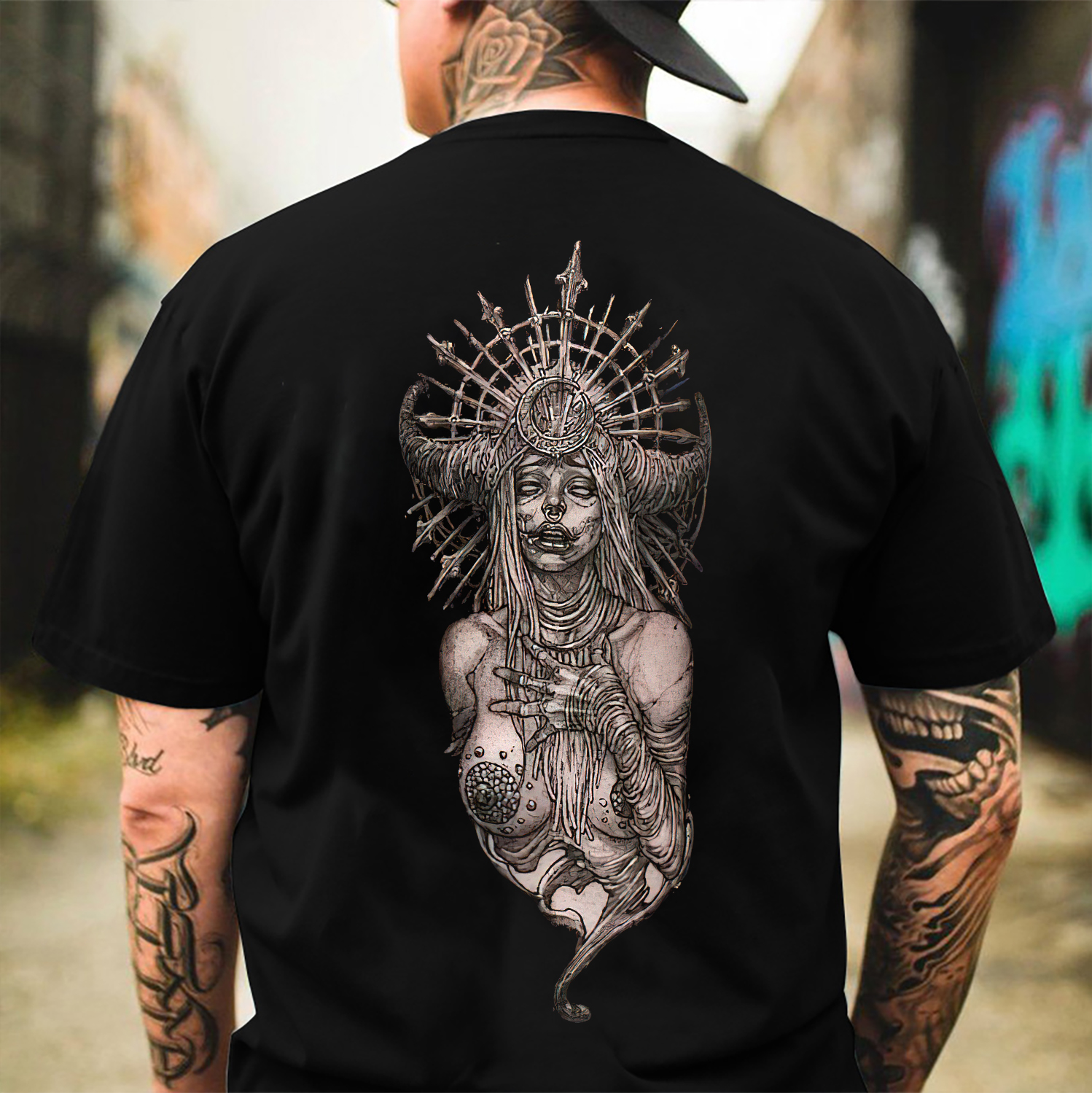 Gothic Queen The Indian Vintage Black Print T-shirt