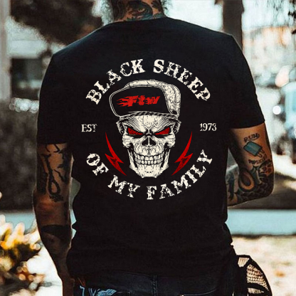 BLACK SHEEP OF MY FAMILY Skull Print Men's T-shirt