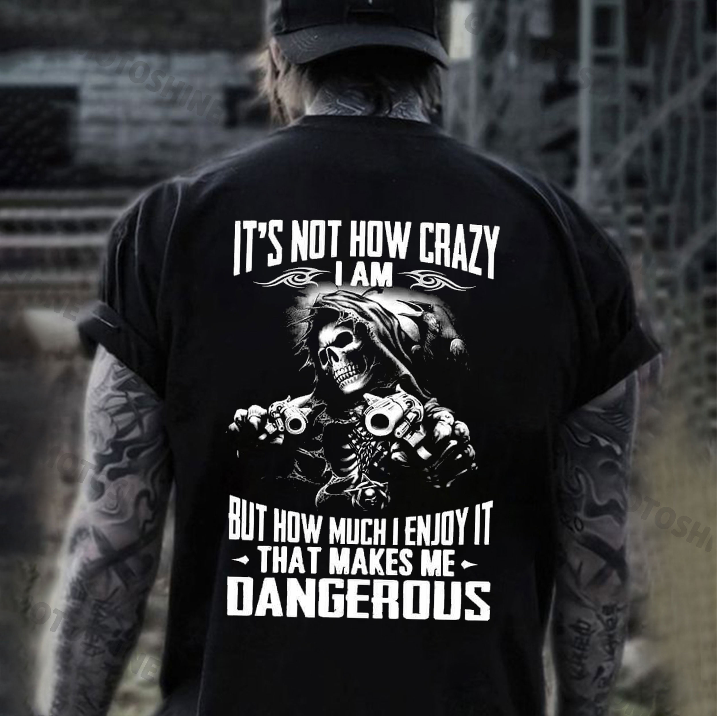 IT'S NOT HOW CRAZY I AM Double Gun Skeleton Print Men's T-Shirt