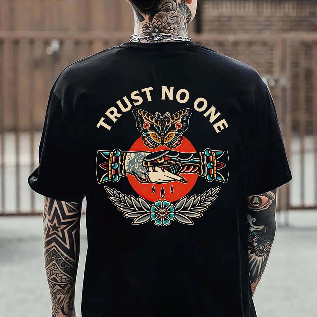 TRUST NO ONE Snake&Hand Print Men's T-Shirt