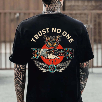 TRUST NO ONE Snake&Hand Print Men's T-Shirt