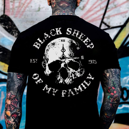 BLACK SHEEP OF MY FAMILY Skull Clock Print Men's T-Shirt