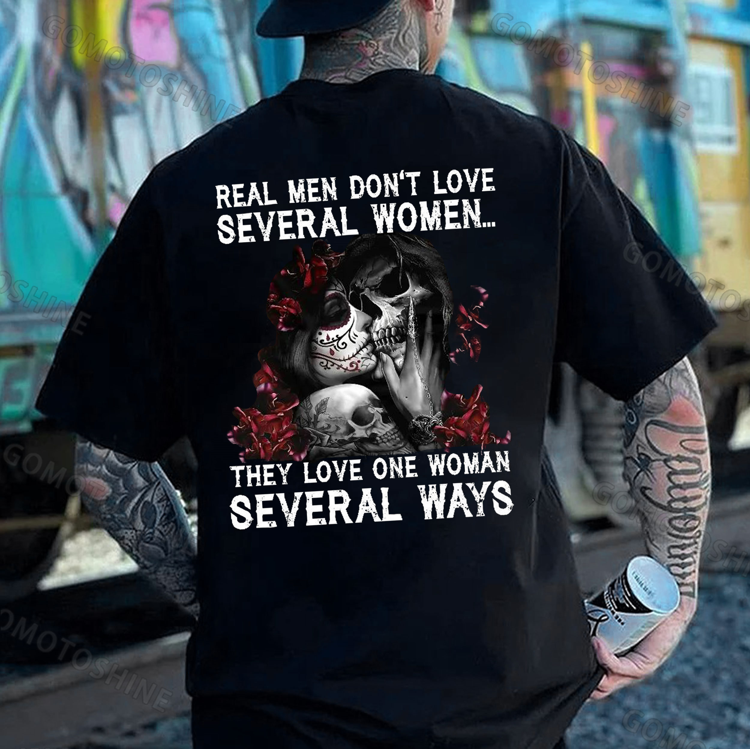 REAL MEN DON'T LOVE SEVERAL WOMEN Skeleton Lover Print Men's T-Shirt