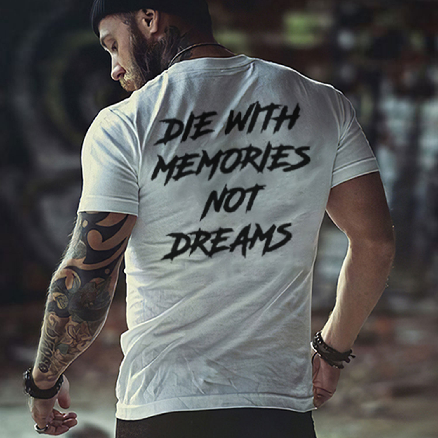 DIE WITH MEMORIES NOT DREAMS Letters Modern Style White and Black Print T-shirt