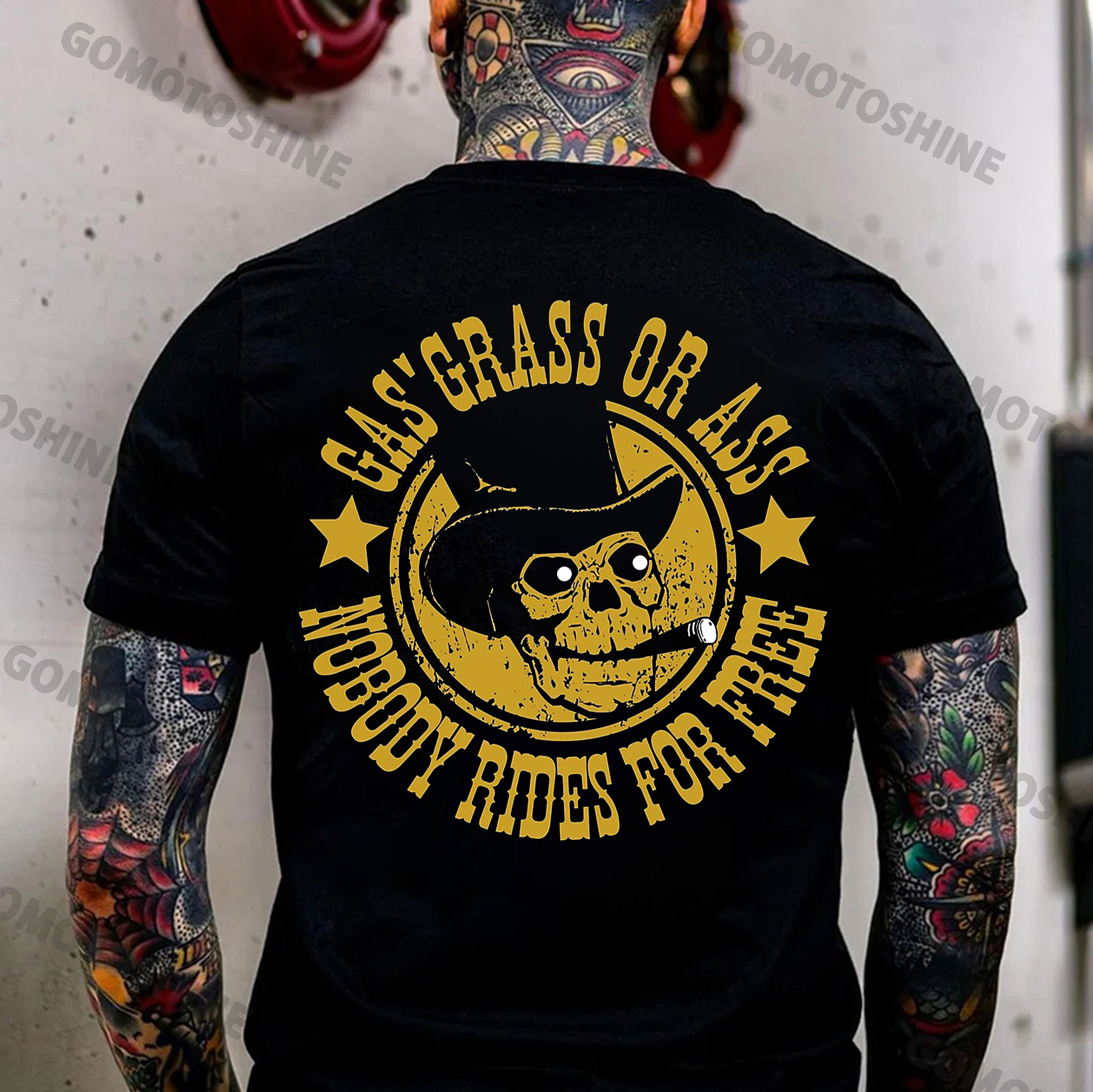 GAS' GRASS OR ASS NOBODY RIDES FOR FREE Smoking Skull Print Men's T-Shirt