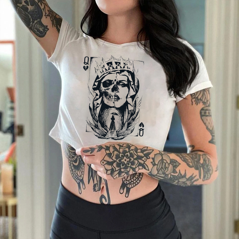 POKER Q Gloomy Queen Print Women's Cropped T-shirt