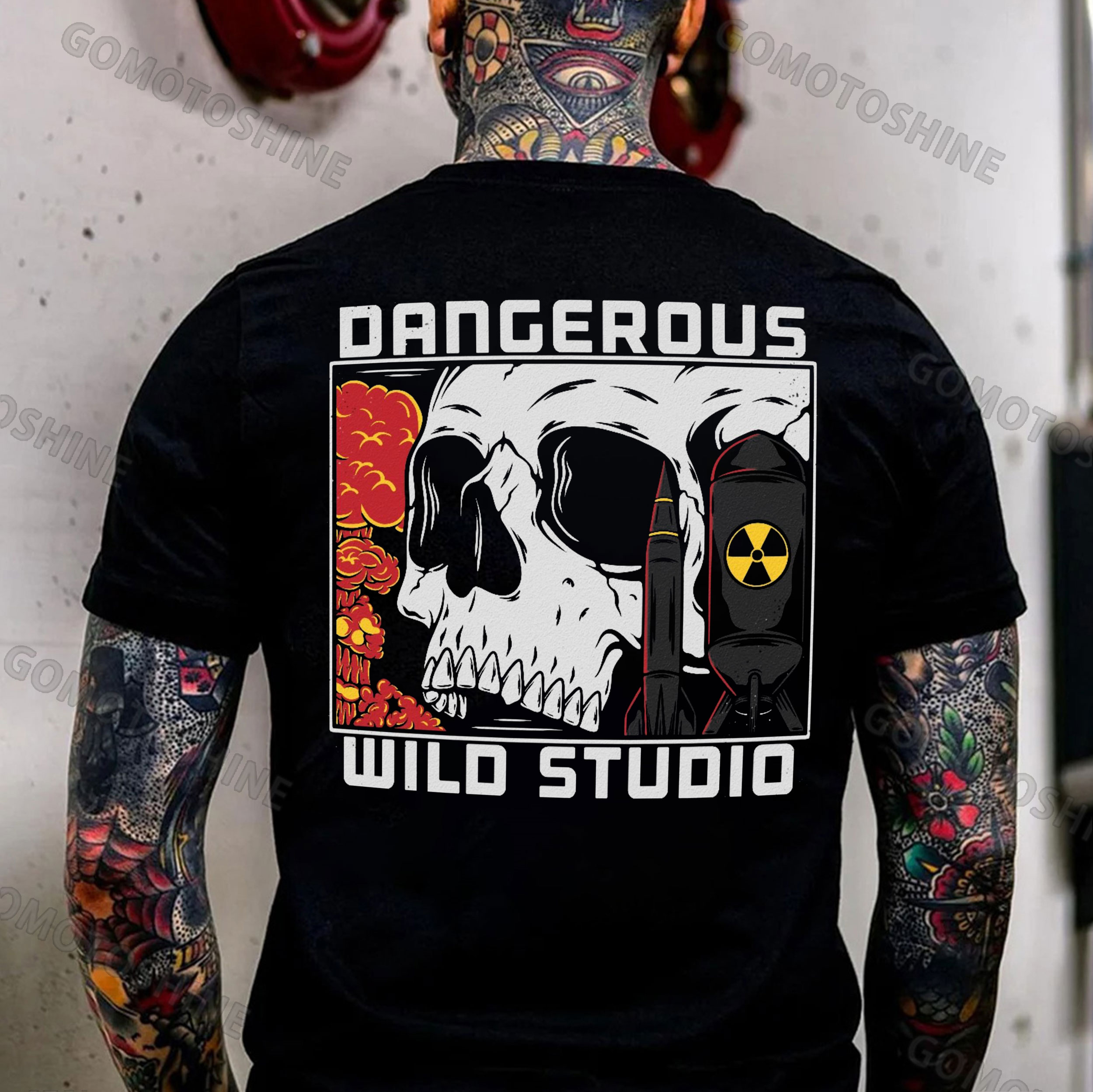 DANGEROUS WILD STUDIO Skull Print Men's T-Shirt