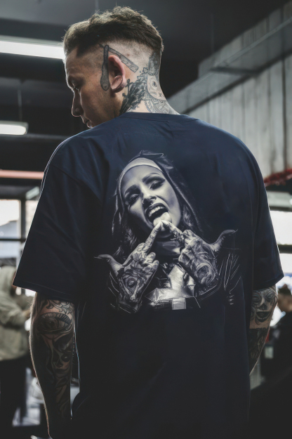 Nun and crucifix Men's printed T-shirt