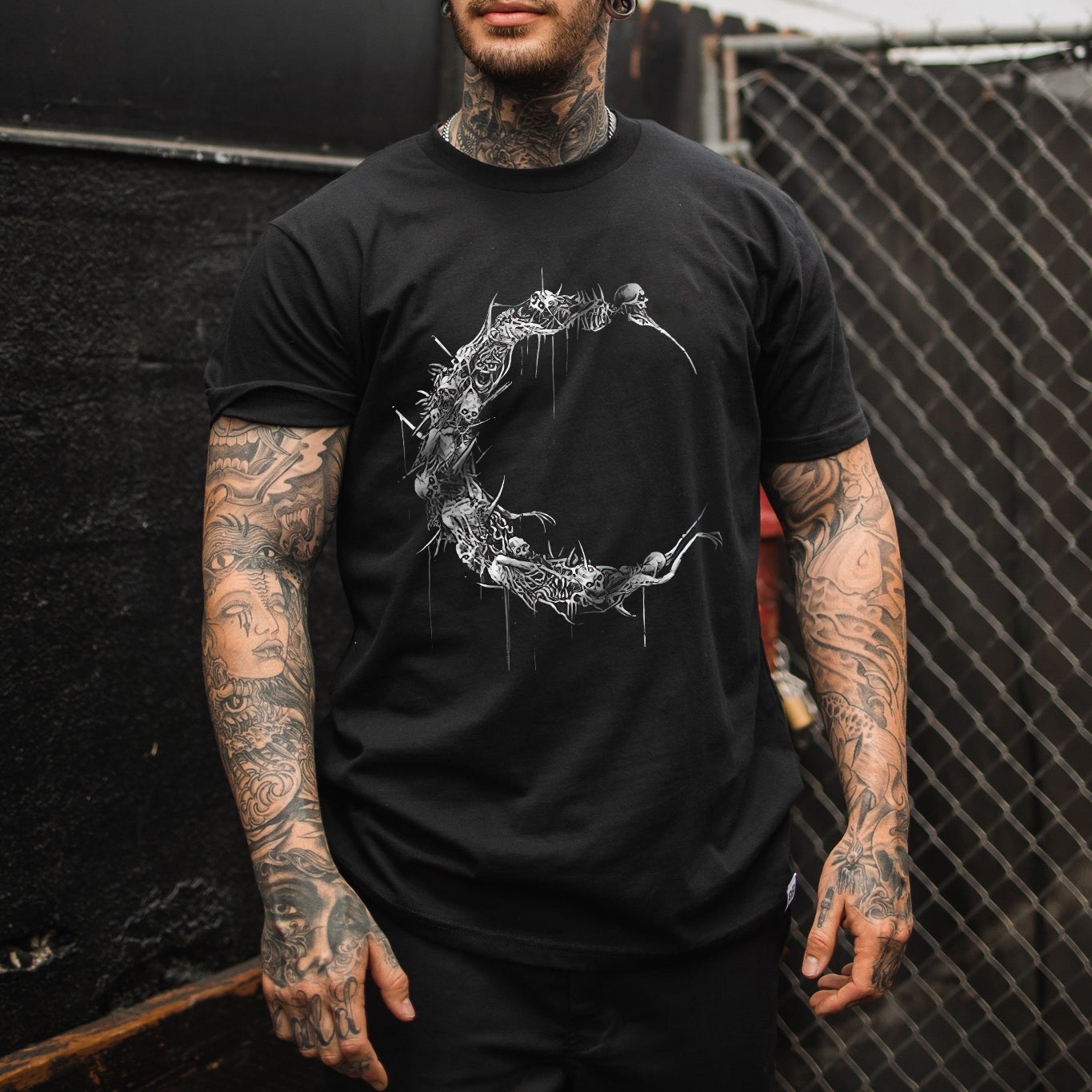 Skeleton Moon Letter C Shape Black Print T-shirt