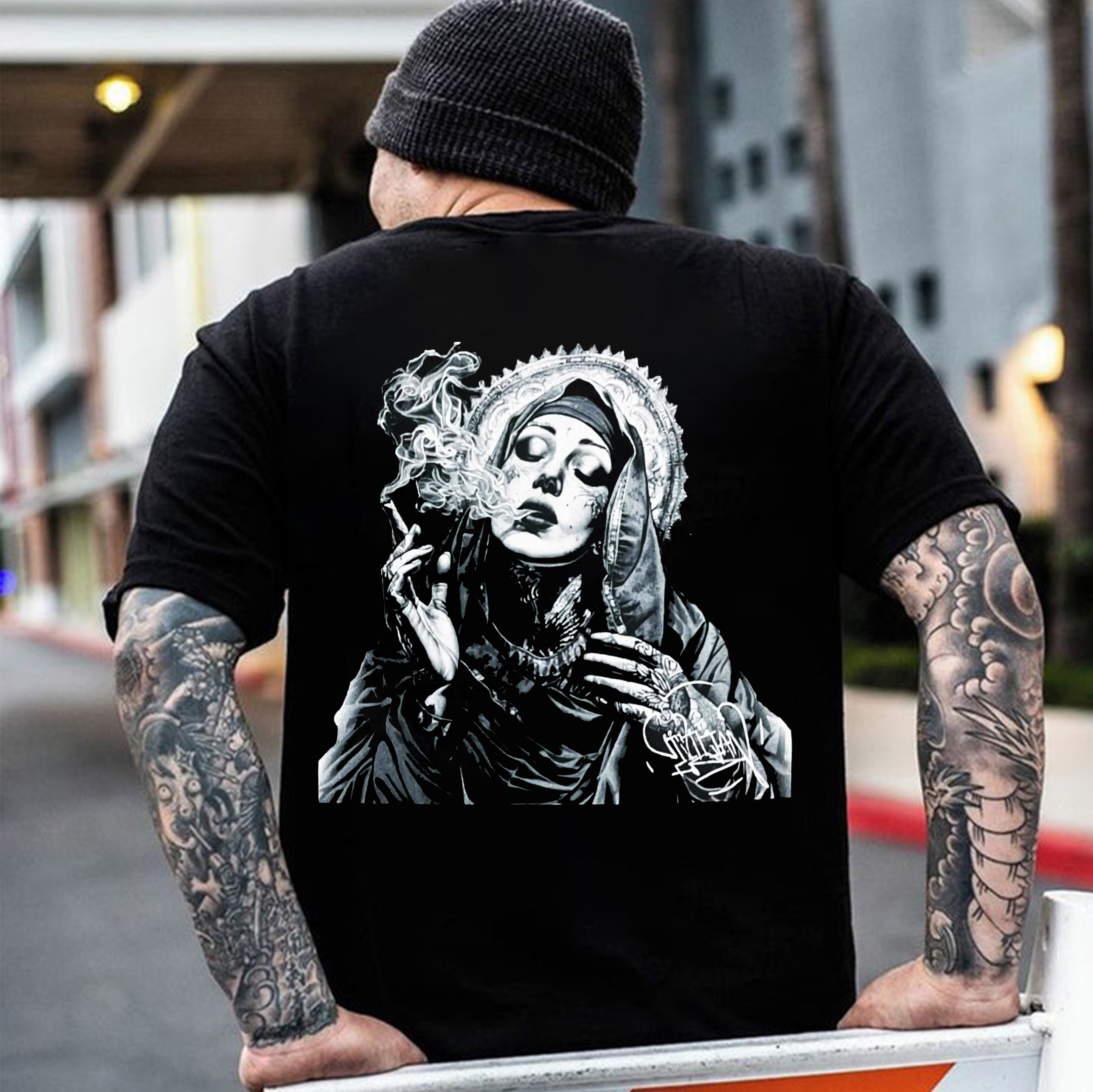 Smoking Nun Print Men's T-Shirt