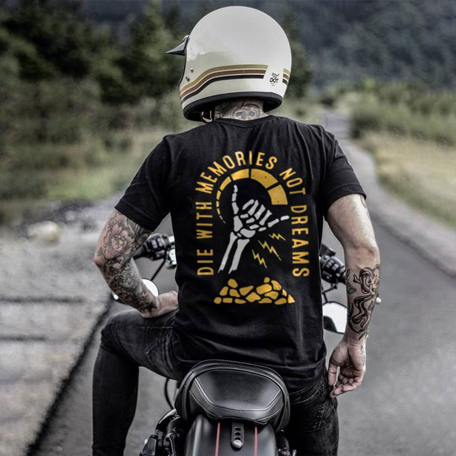 DIE WITH MEMORIES NOT DREAMS White Print T-shirt