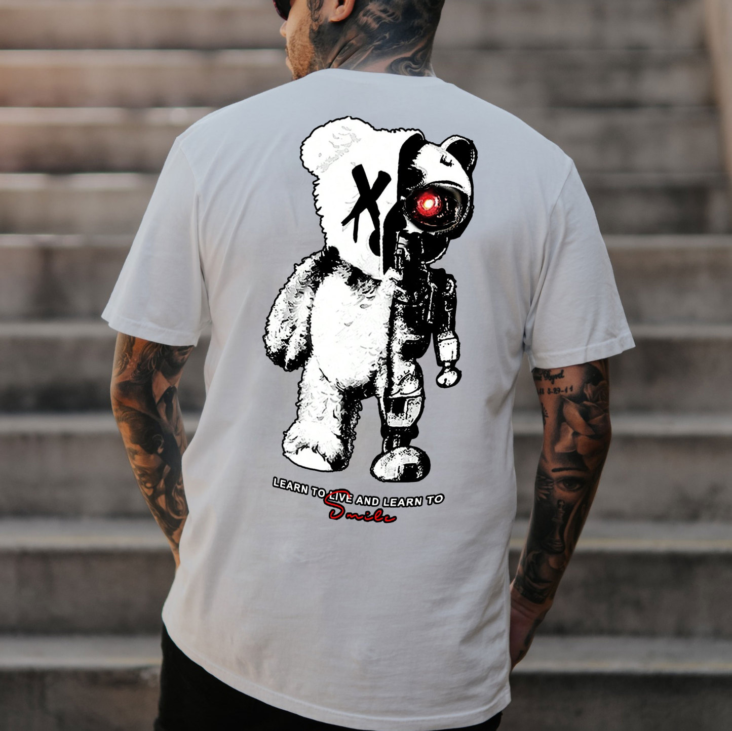 LEARN TO LIVE AND LEARN TO SMILE Black Print T-shirt