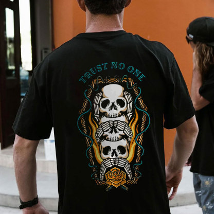 TRUST NO ONE Skull Close Yourself Casual Black Print T-shirt