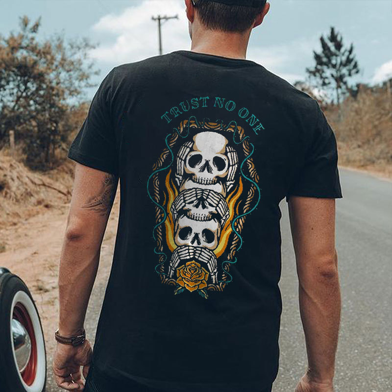TRUST NO ONE Skull Close Yourself Casual Black Print T-shirt