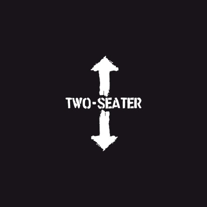 TWO-SEATER Double Arrow Simple Casual Graphic Black Print T-shirt