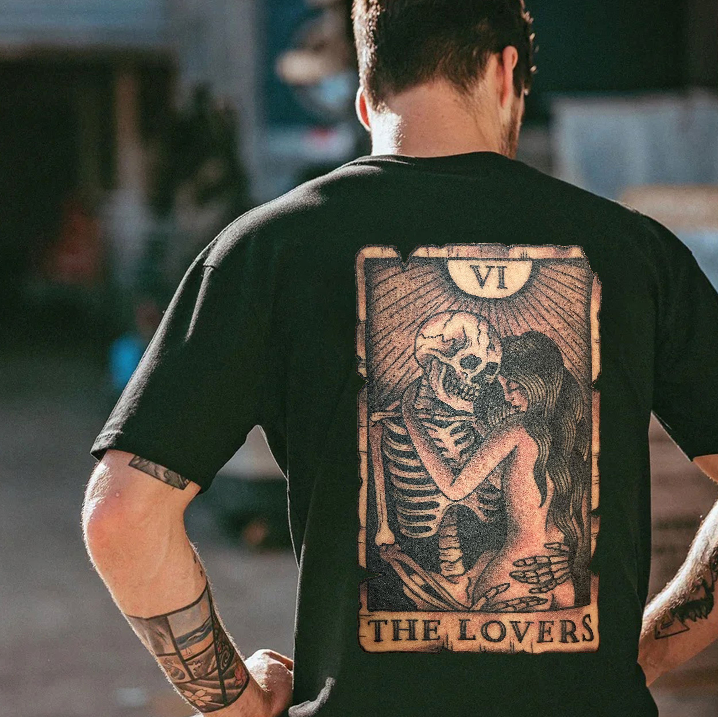 THE LOVERS Skull and Lady on the Tarot Black Print T-shirt