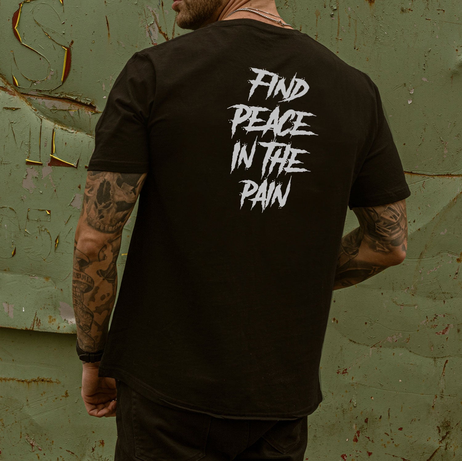 FIND PEACE IN THE PAIN Modern Style Black Print T-shirt