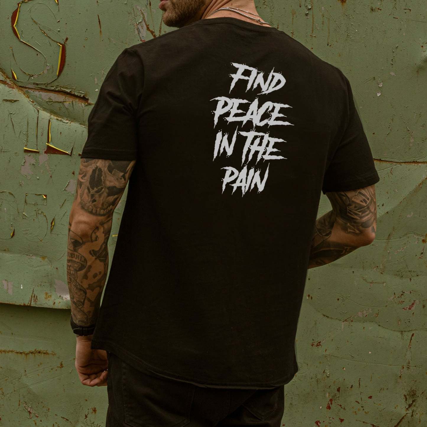 FIND PEACE IN THE PAIN Modern Style Black Print T-shirt