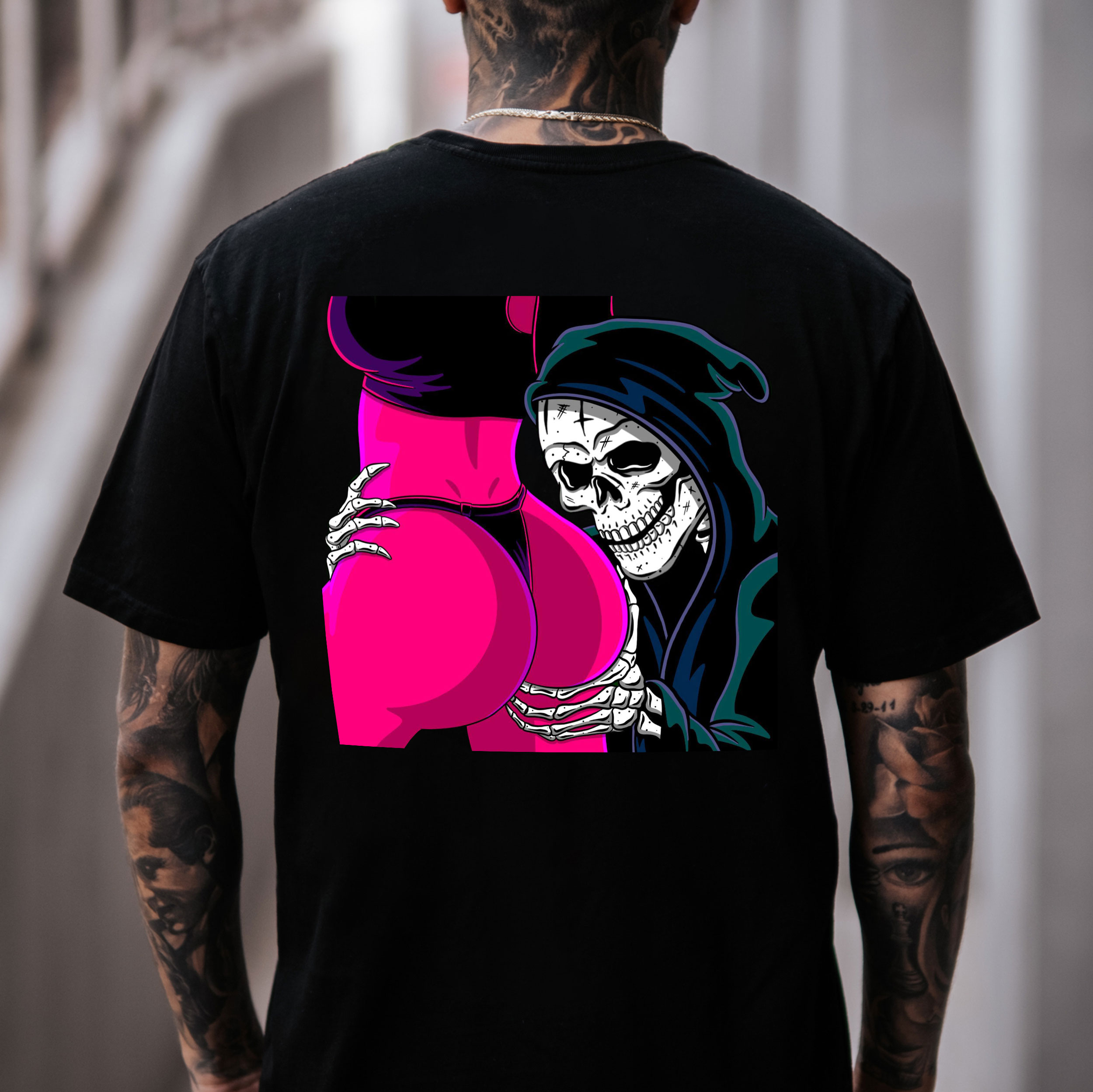 Evil Skull Touching the Sexy Ass Black Print T-shirt