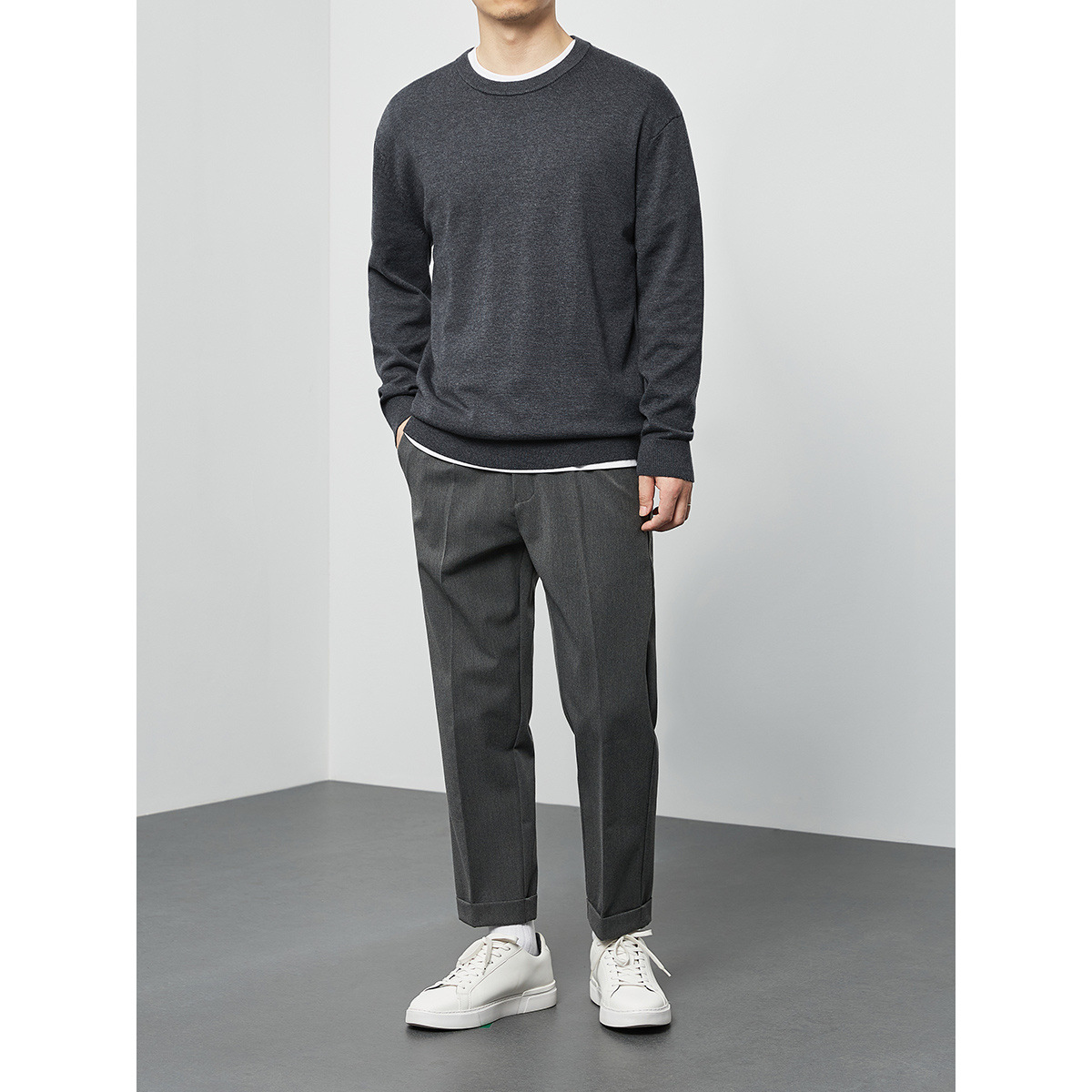 2023 autumn men's round neck sweater