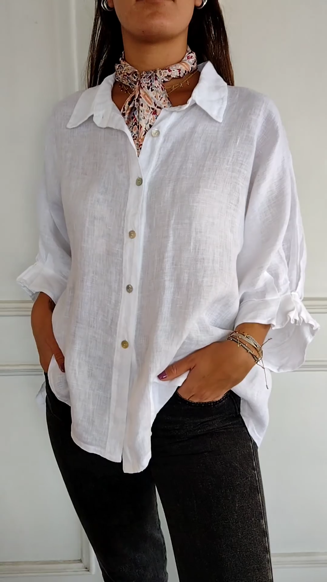 ITALIAN LINEN BLOUSE WITH BOW ON THE BACK