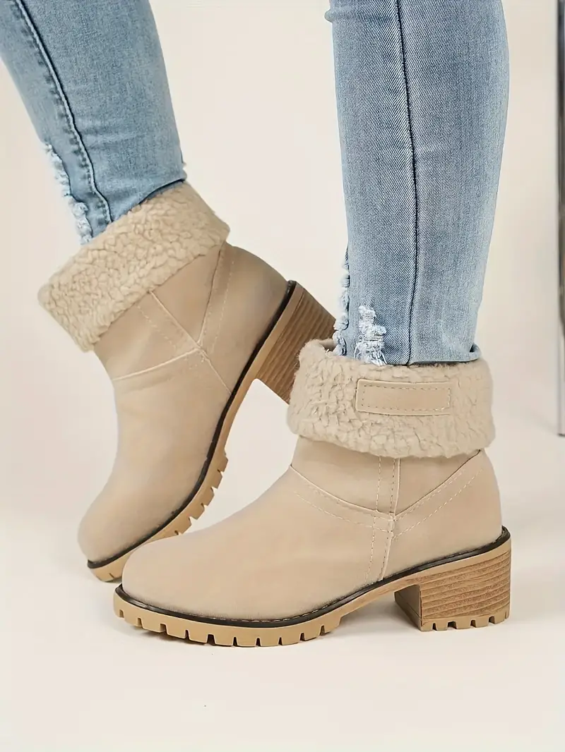 womens on ankle details 3