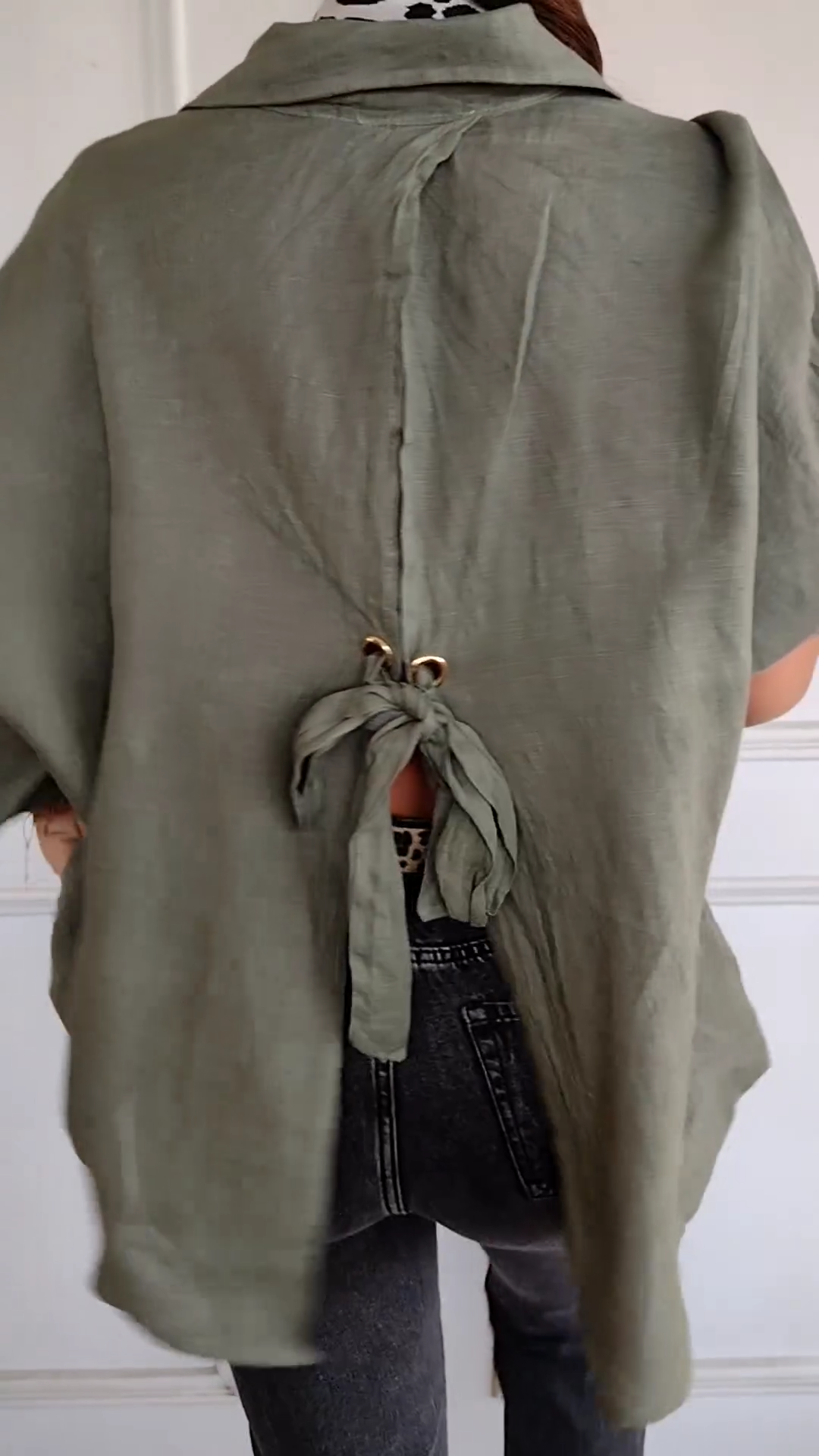 ITALIAN LINEN BLOUSE WITH BOW ON THE BACK