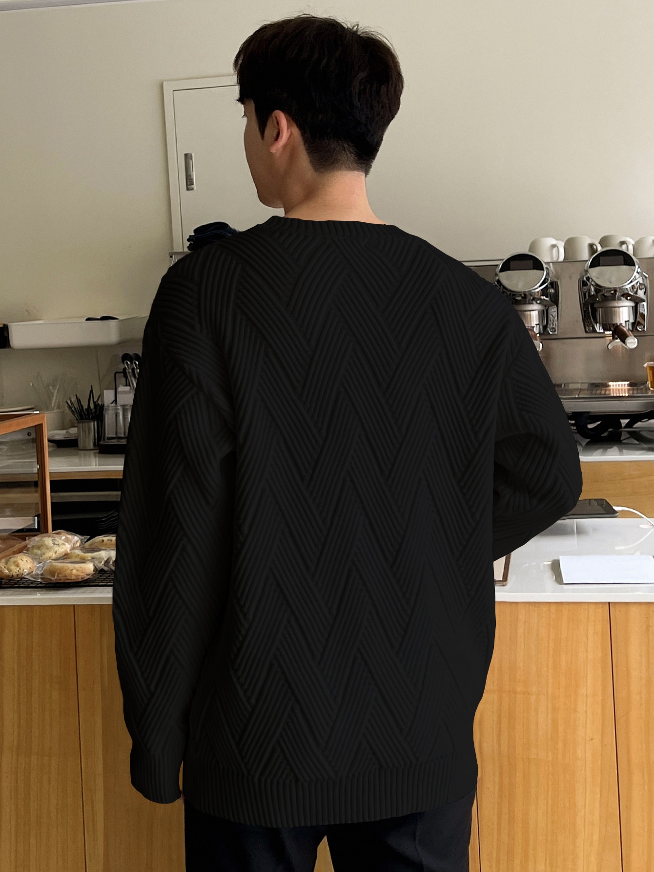 Men‘s Solid Drop Shoulder Sweater