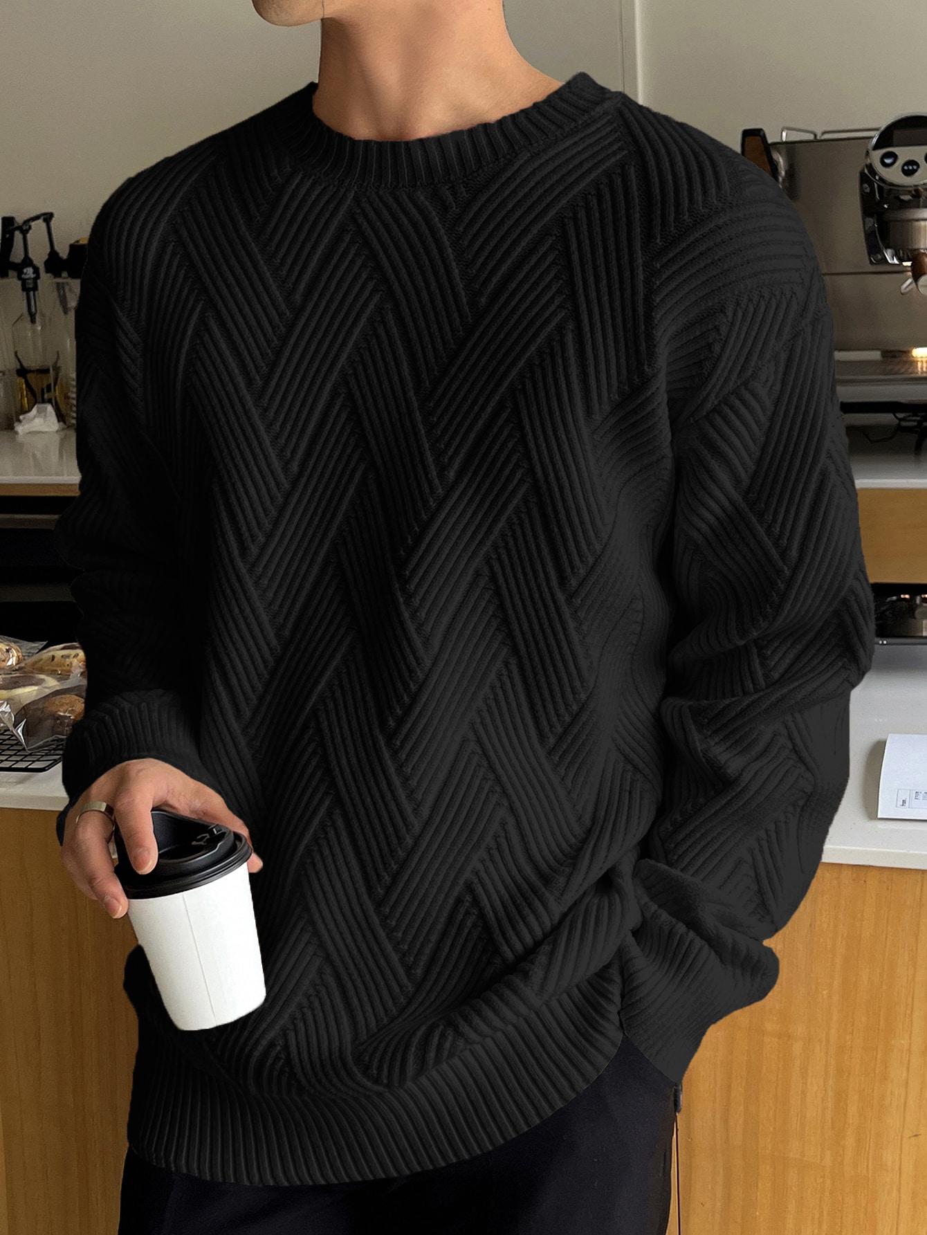 Men‘s Solid Drop Shoulder Sweater