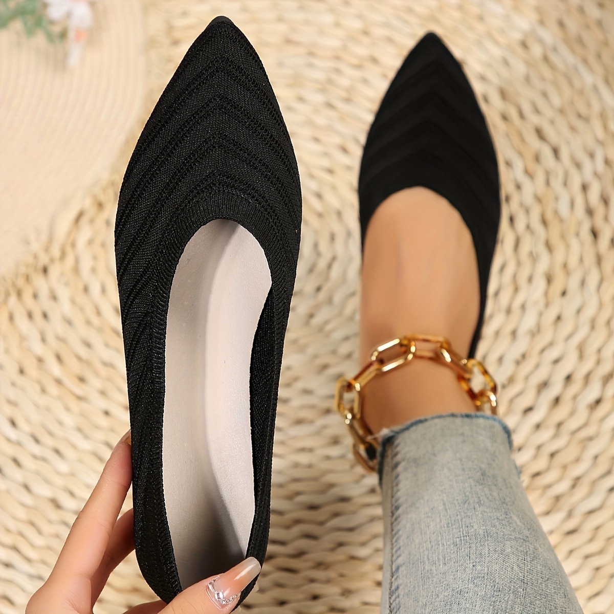 Breathable Knitted Pointed Toe Flats