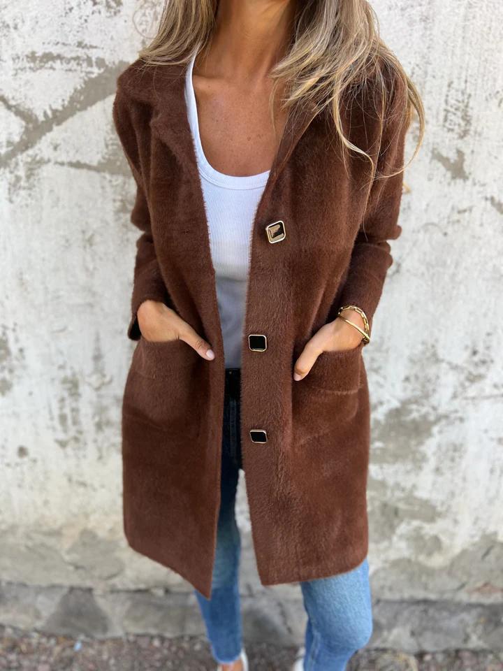 Casual, single-breasted, thick coat with lapels