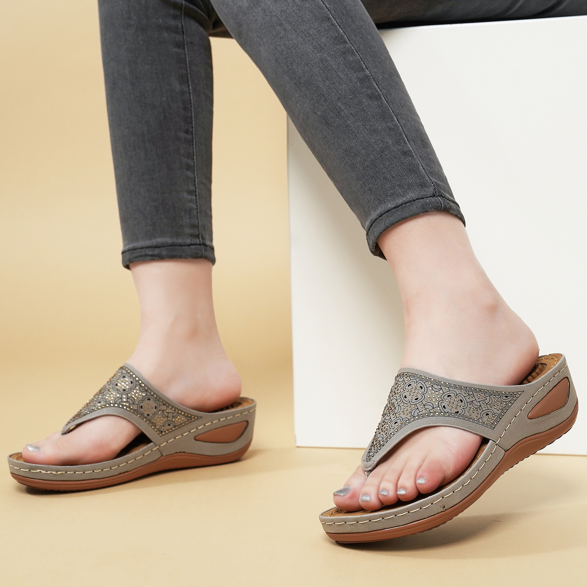 Womens  Sandals Flip Flops With Massage Function