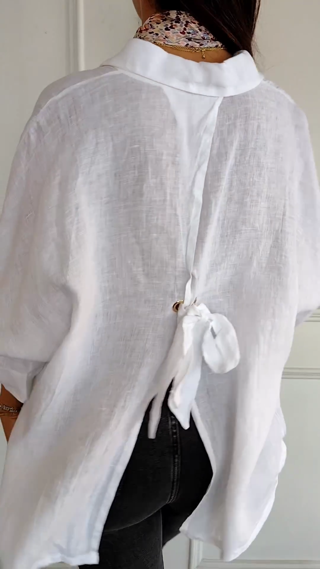 ITALIAN LINEN BLOUSE WITH BOW ON THE BACK