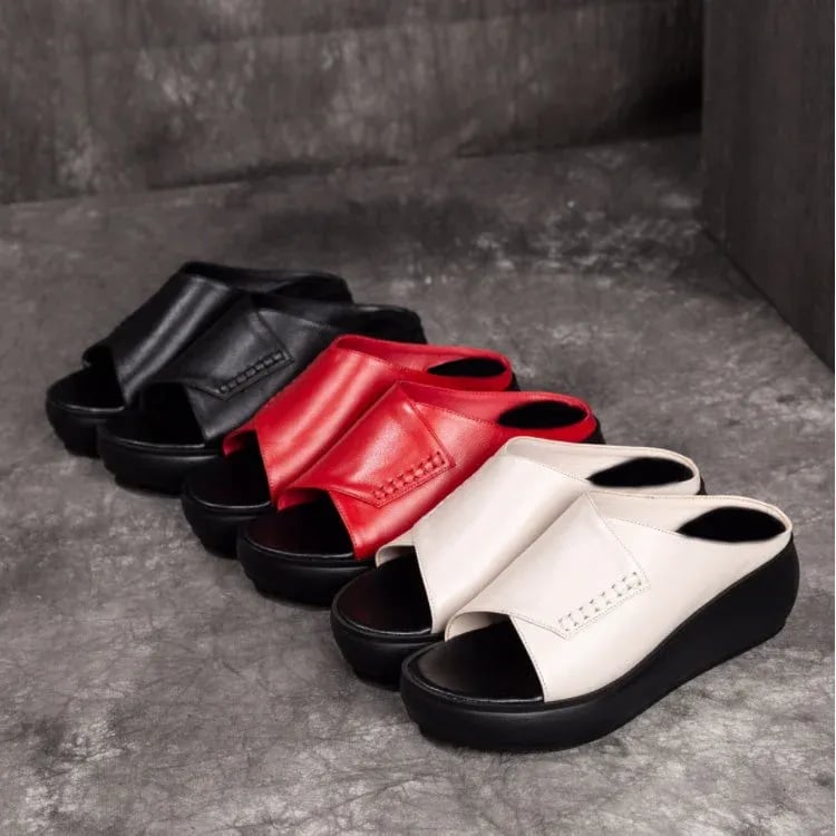 🔥LAST DAY SALE 50%🔥WOMEN'S NEW THICK-BOTTOMED FISH MOUTH SLIPPERS