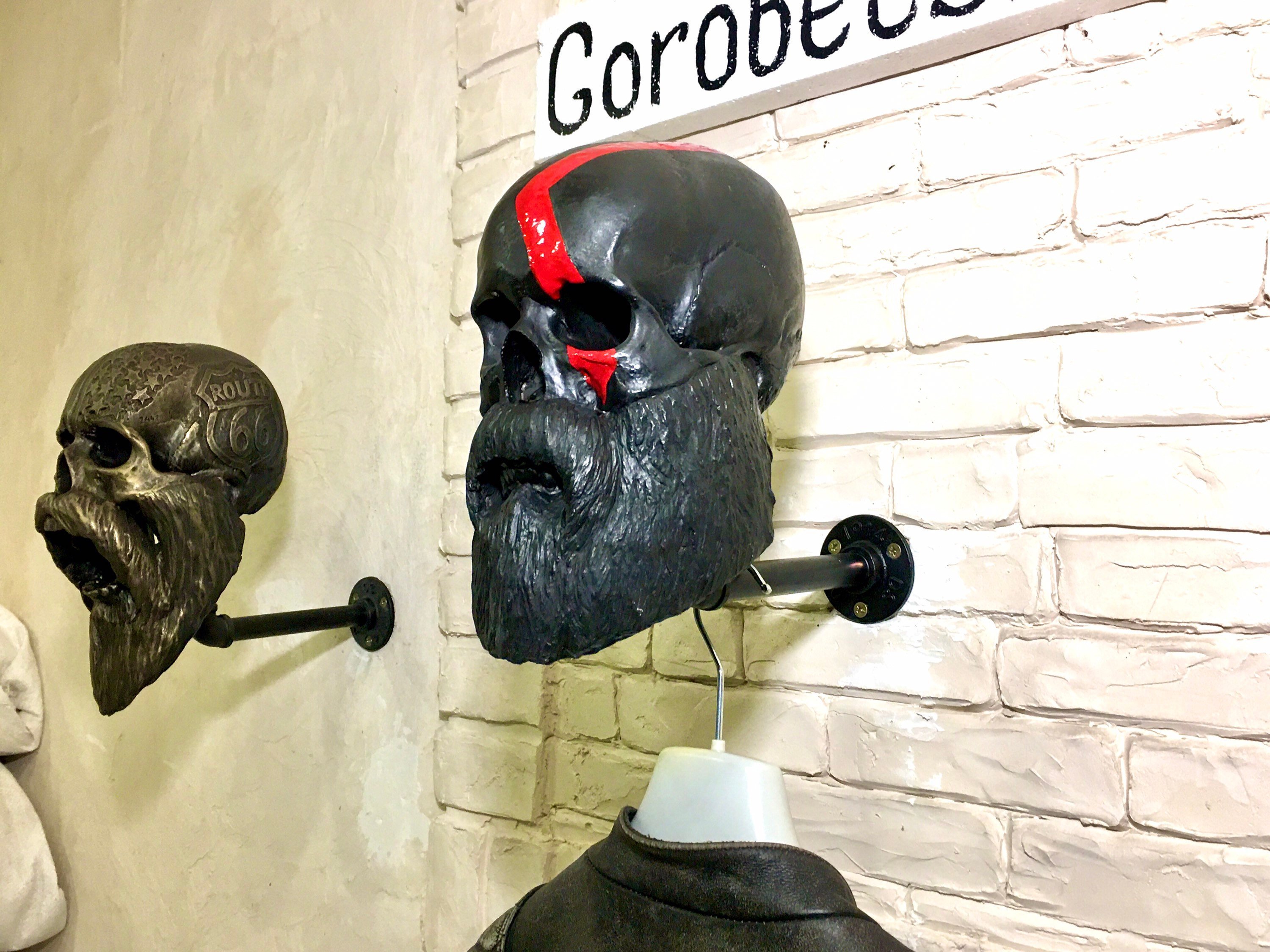 🔥Last Day 49% OFF-Motorcycle Skull Helmet Holder with Beard(🎁The most special gift for riders)