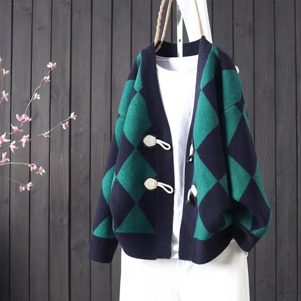 Women's three-dimensional diamond knitted sweater coat