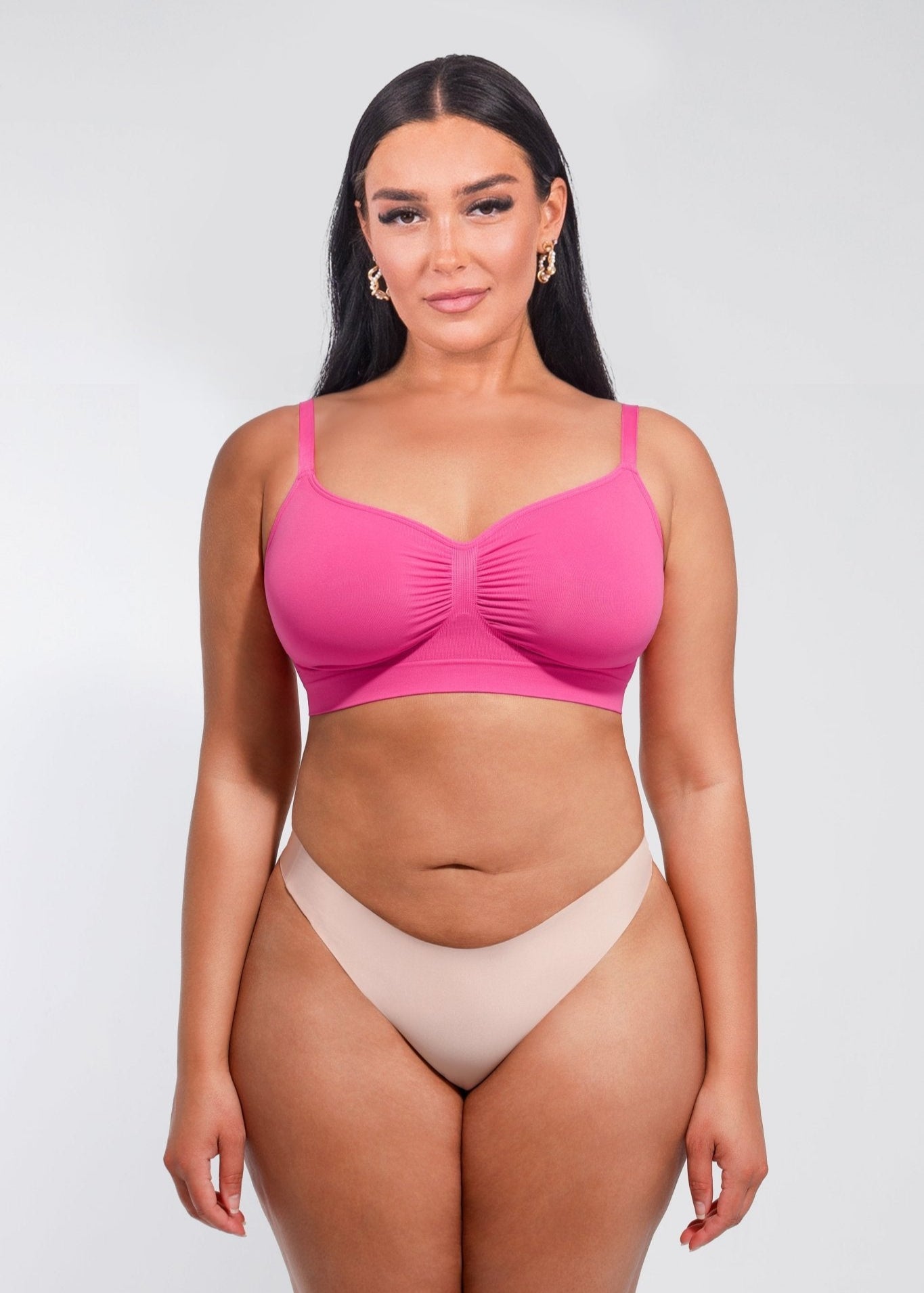 Seamless Shaping Bra with Adjustable Shoulder Straps