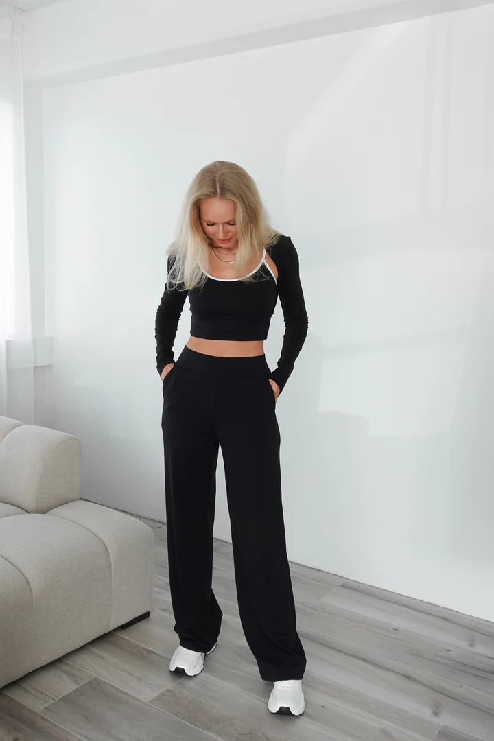 ULTRA SOFT STRAIGHT PANTS (LONGER VERSION)