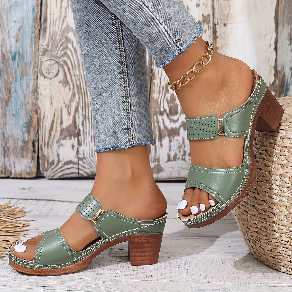 Women's Block Heeled Sandals
