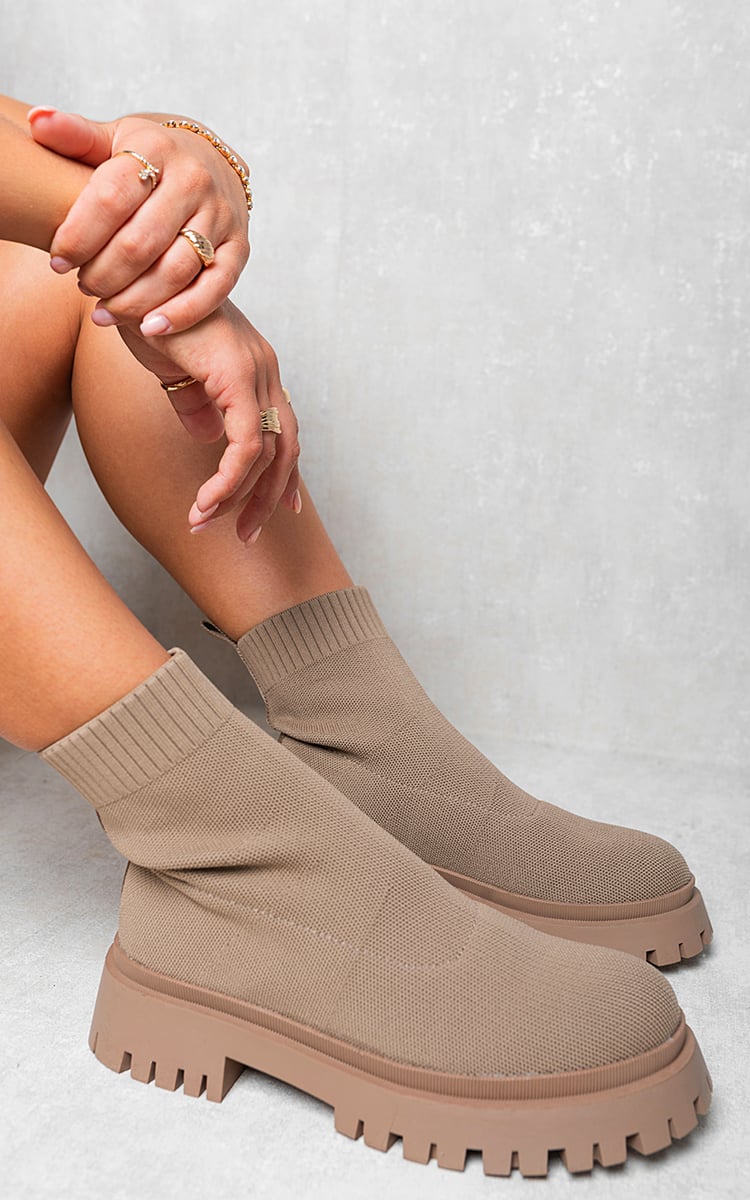 🔥Black Friday 50% OFF - Kiana Chunky Chelsea Suede Ankle Boots in Beige