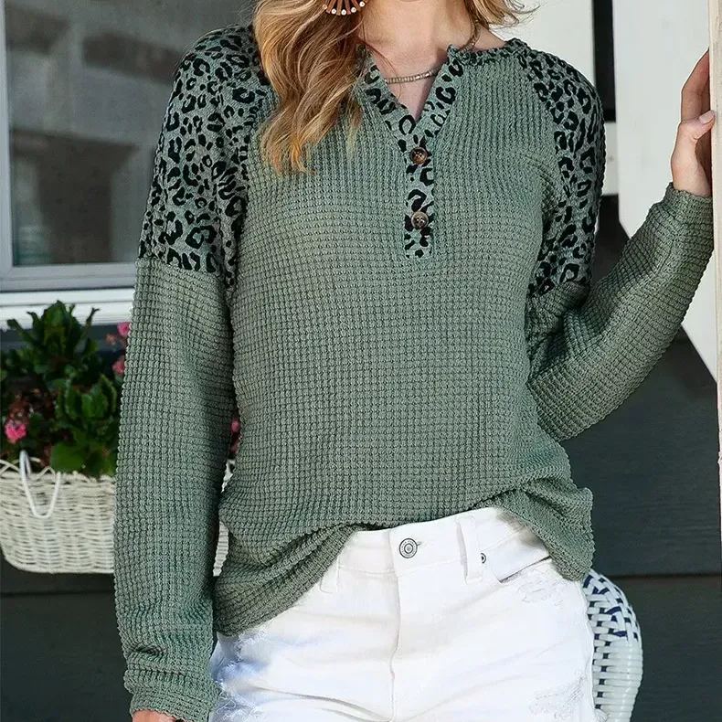 Women's leopard print contrast color long-sleeved bottoming shirt