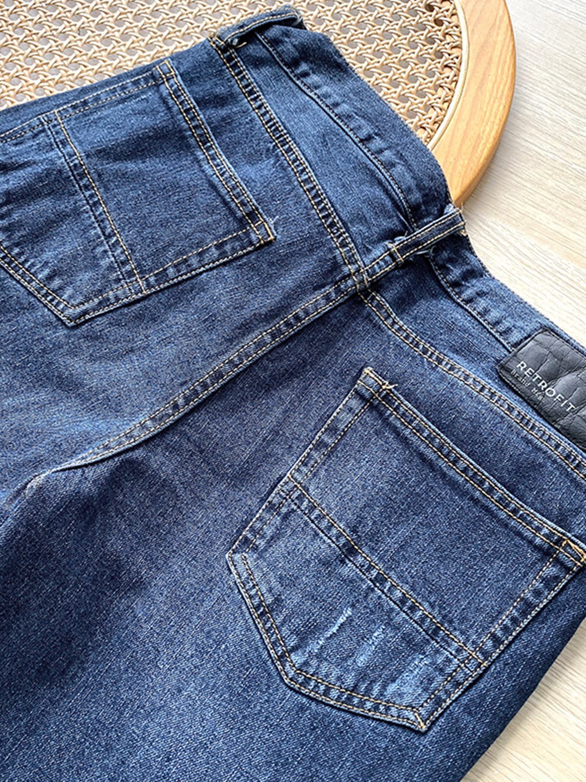 Mid-Rise Slim-Fit Zip Fly Straight Jeans-Zittor