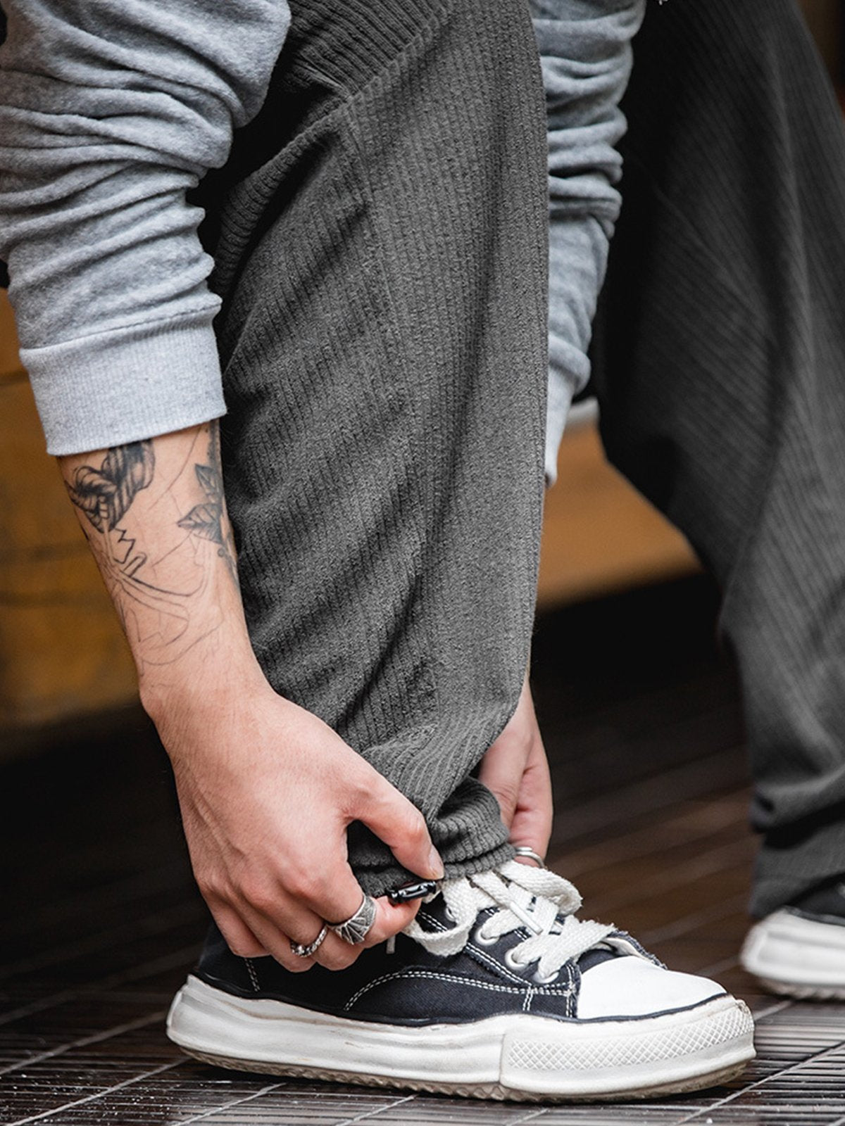 Elastic Waist Knit Sweatpants-Zittor