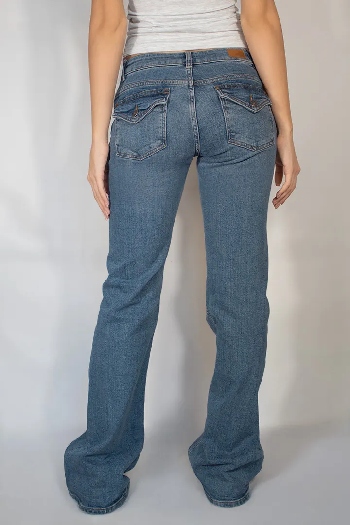 Low waist flared jeans