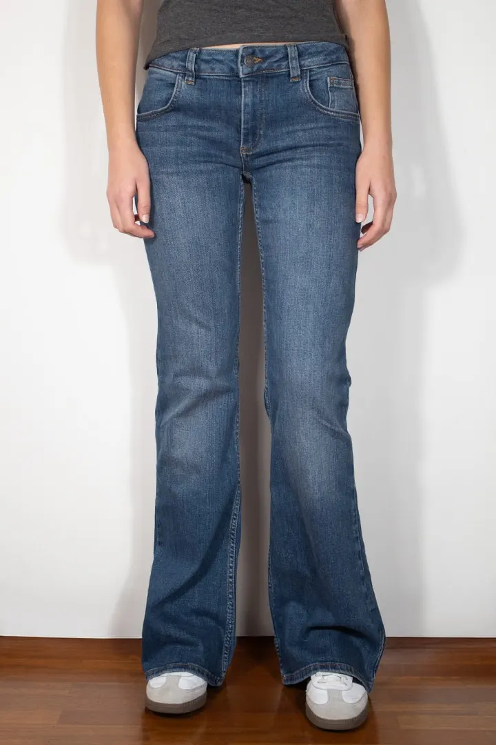 Low waist flared jeans
