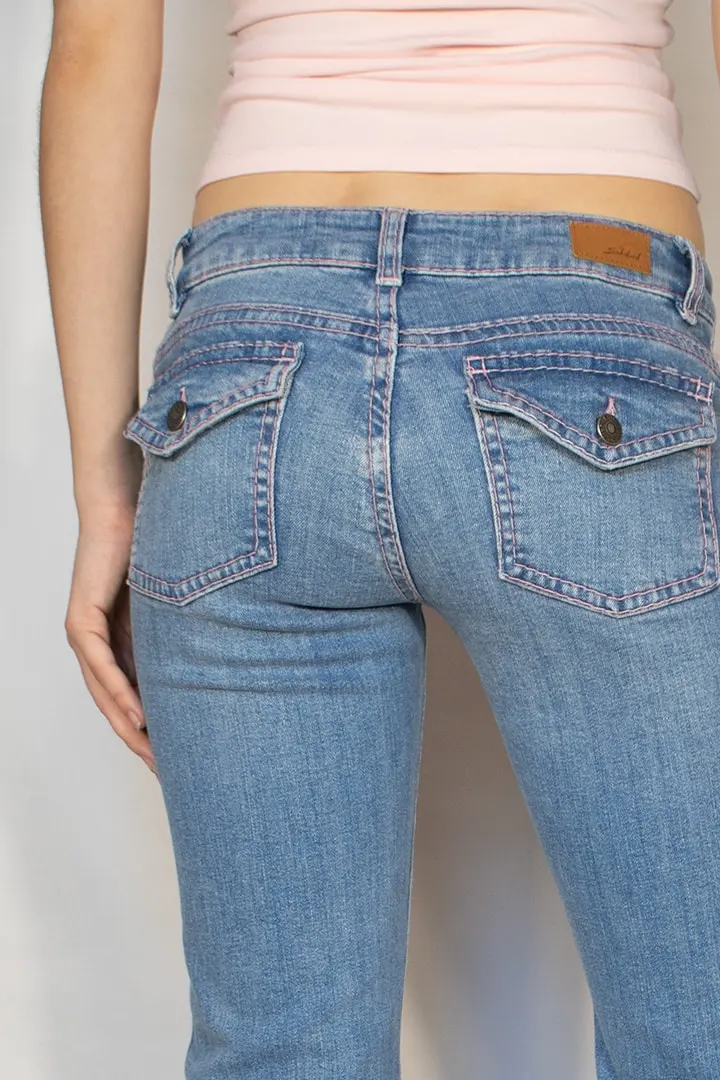 Low-waist flare jeans