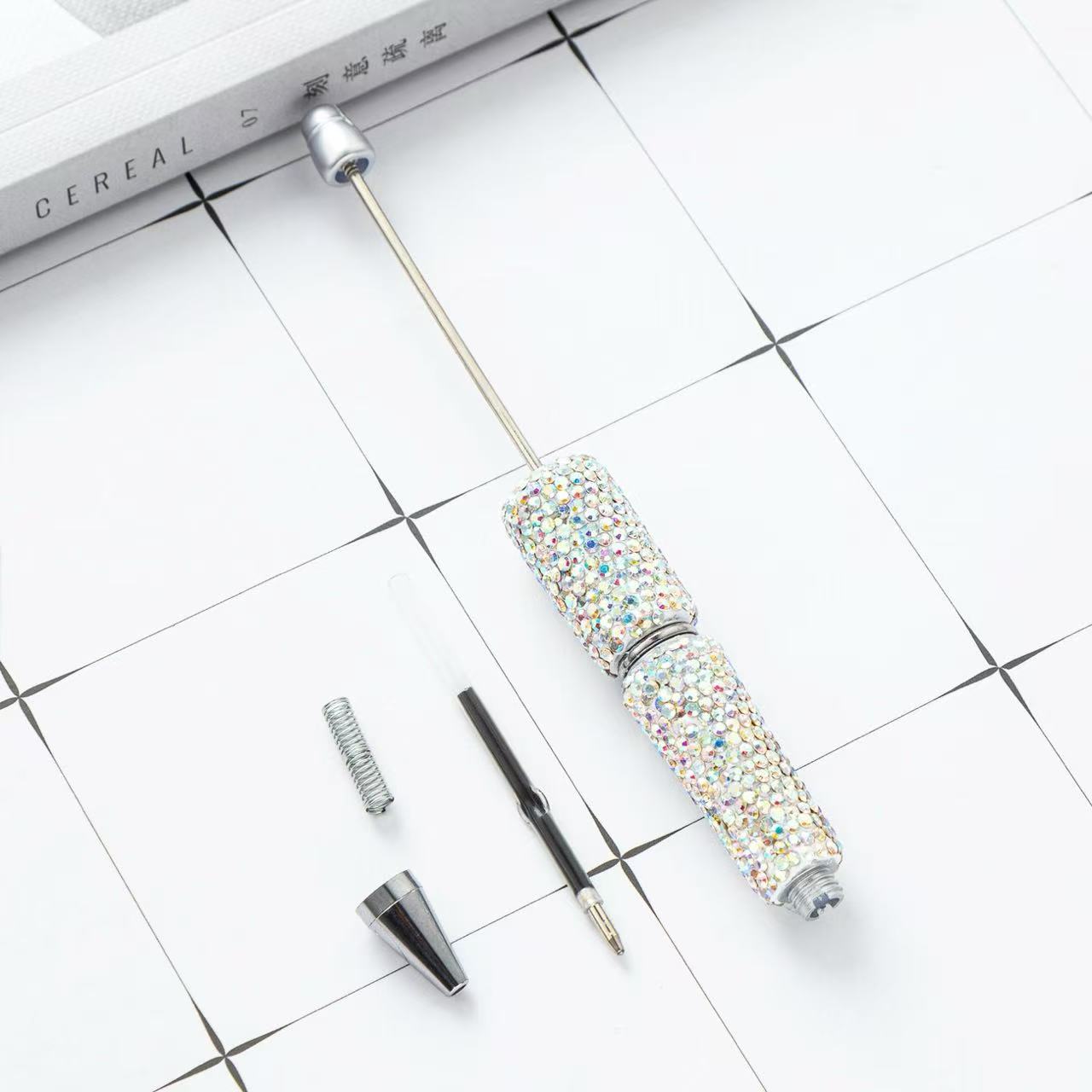 Creative DIY Full Crushed Rhinestone Beaded Ballpoint Pens, Hand Inlaid Crystal Twist Pens, Multicolor Plastic Bead Writing Pens
