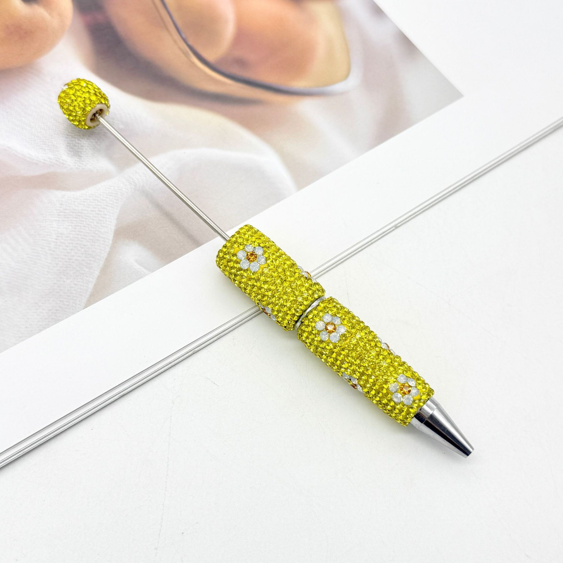 Daisy Rhinestone Beadable Ballpoint Pen